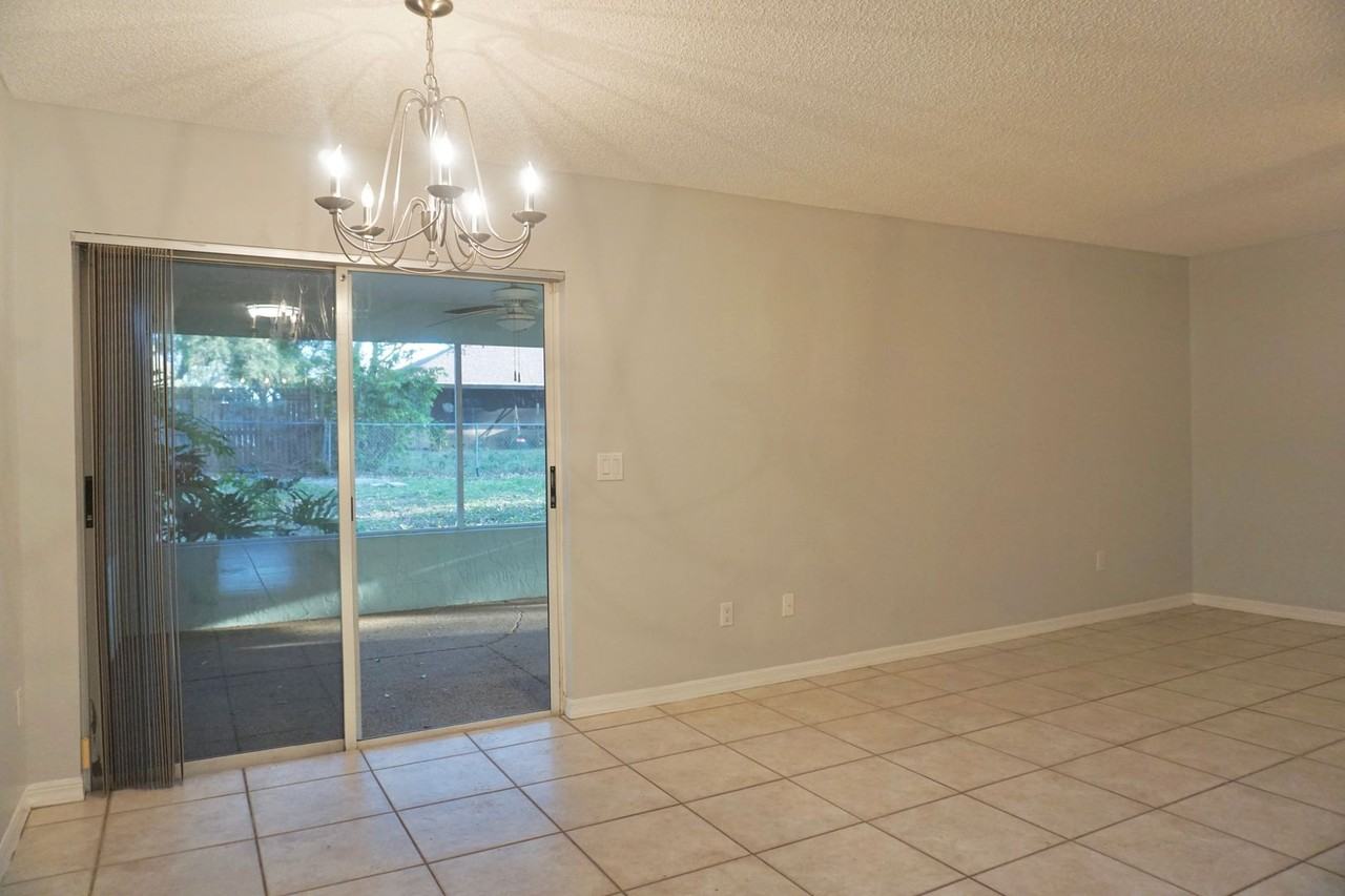 1422 Chamberlain Loop - Photo 7 of 29