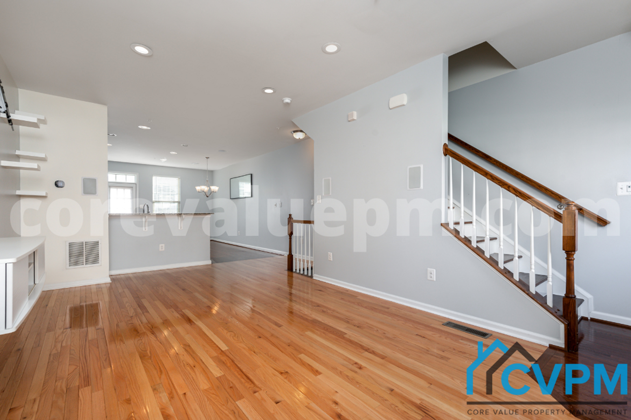 7610 Ironworks Way - Photo 6 of 31