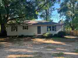featured image of 218 41st St E