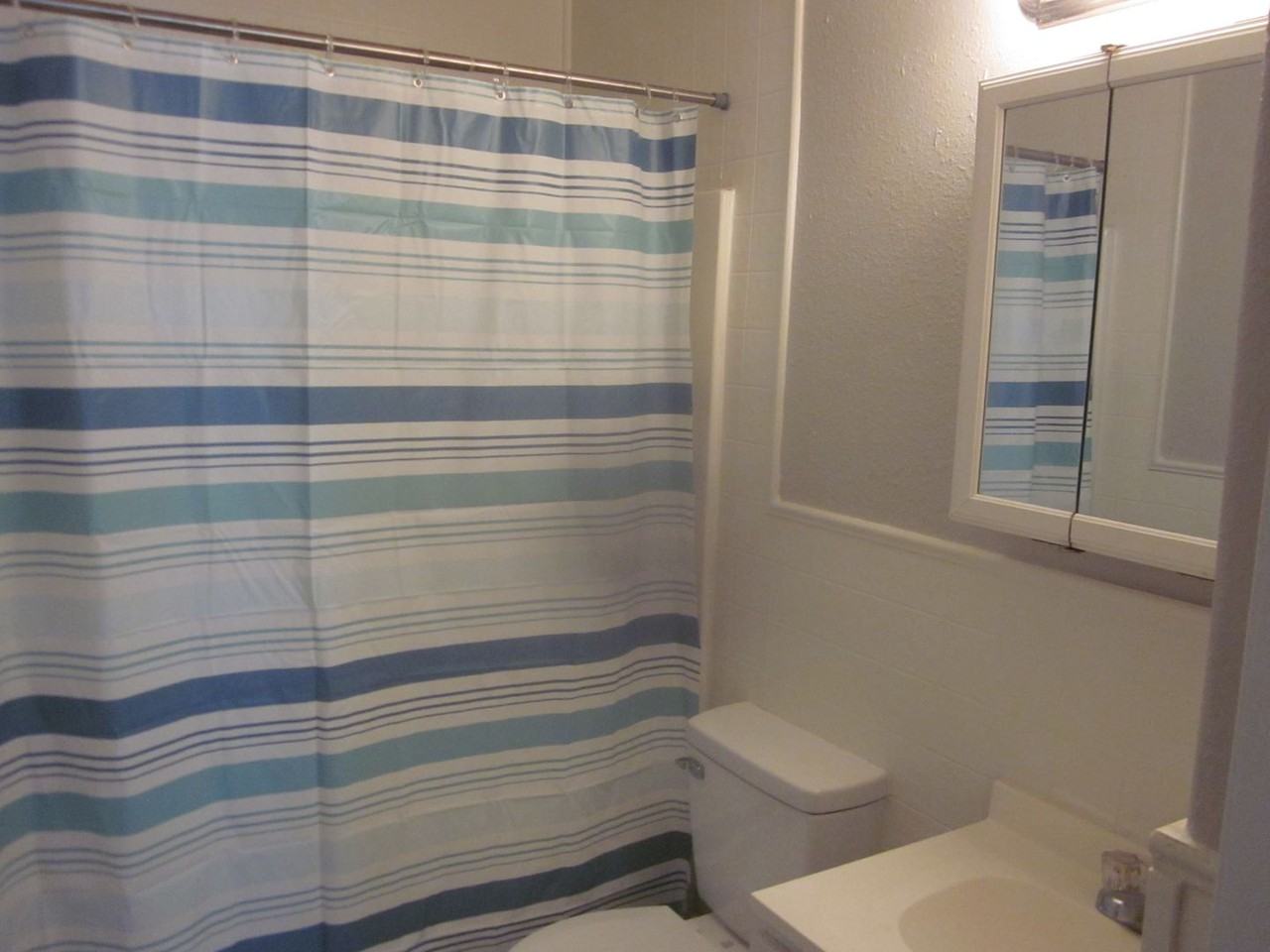 4214 Ne 15th Ave - Photo 7 of 12