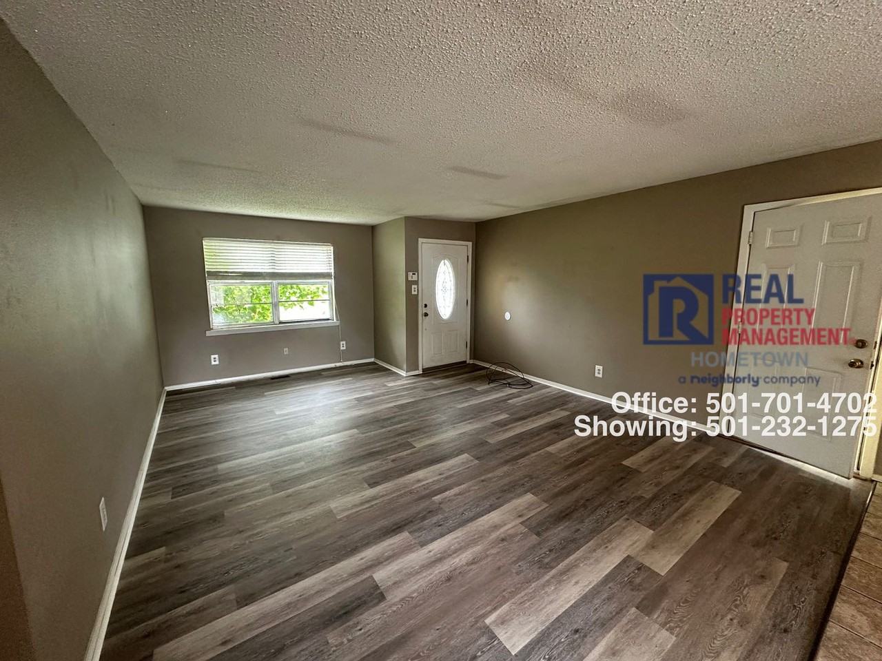 110 Robinwood St - Photo 2 of 15