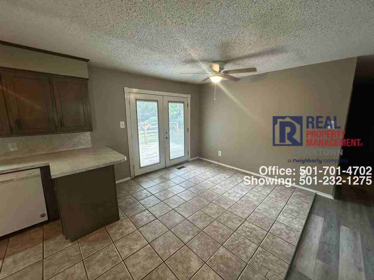110 Robinwood St - Photo 3 of 15