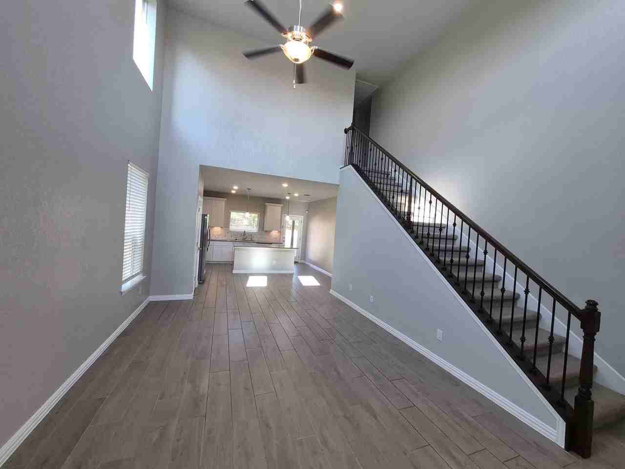 2102 Gabby Cole Ln - Photo 4 of 49