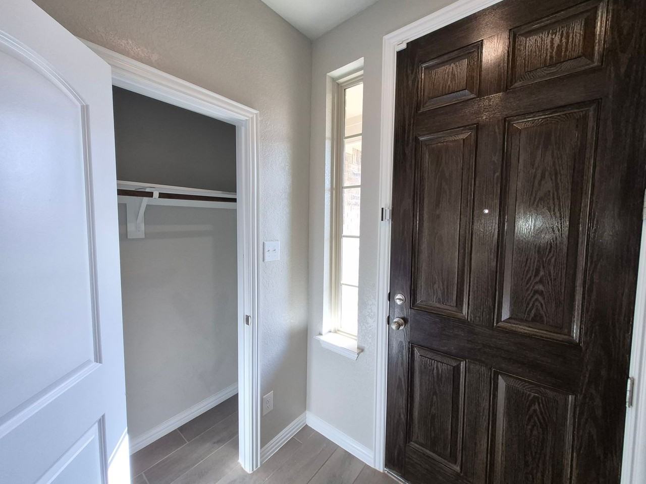2102 Gabby Cole Ln - Photo 7 of 49