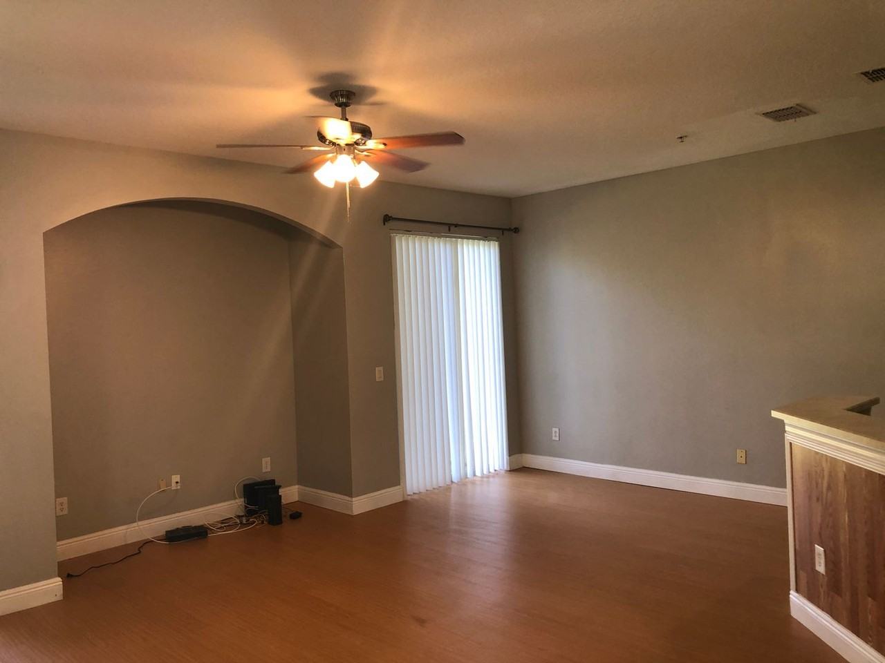538 Climbing Ivy Ct - Photo 2 of 17