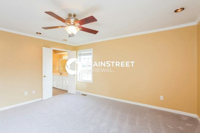 1304 White Oak Pl - Photo 7 of 17