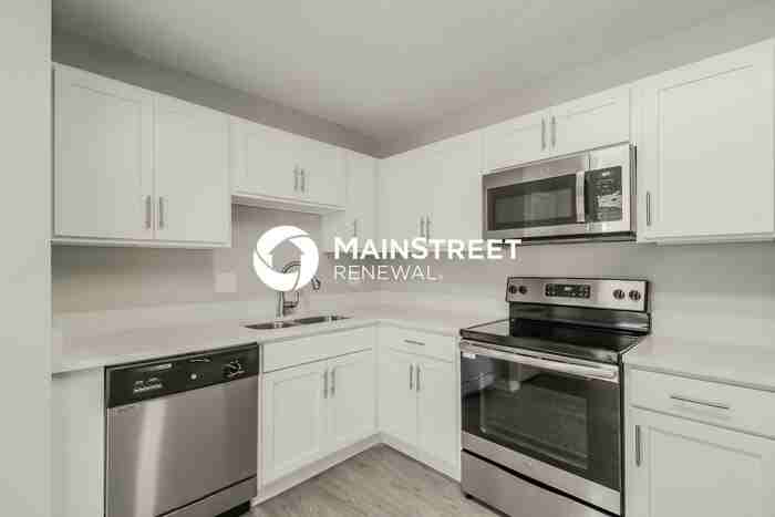 1299 Salina St Se - Photo 5 of 16