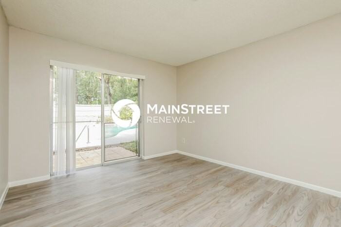 126 Tarrytown Trl - Photo 4 of 16