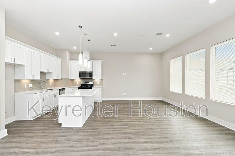 8316 Curry Rd #A - Photo 2 of 15