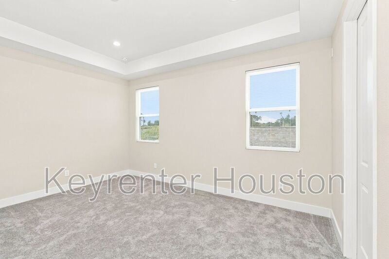 8316 Curry Rd #A - Photo 7 of 15