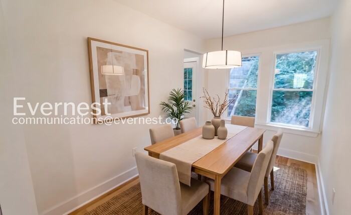 4422 Edelweiss St - Photo 4 of 20