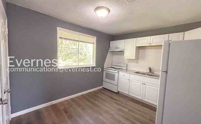 41 Hiland Pl #B - Photo 6 of 16