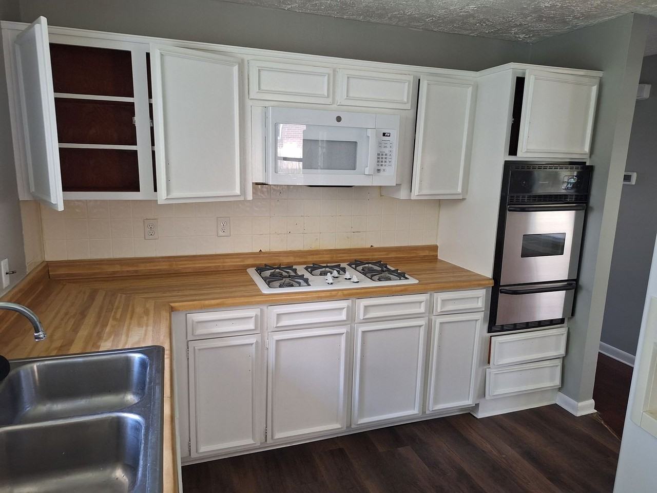 873 Baxley Way - Photo 2 of 11