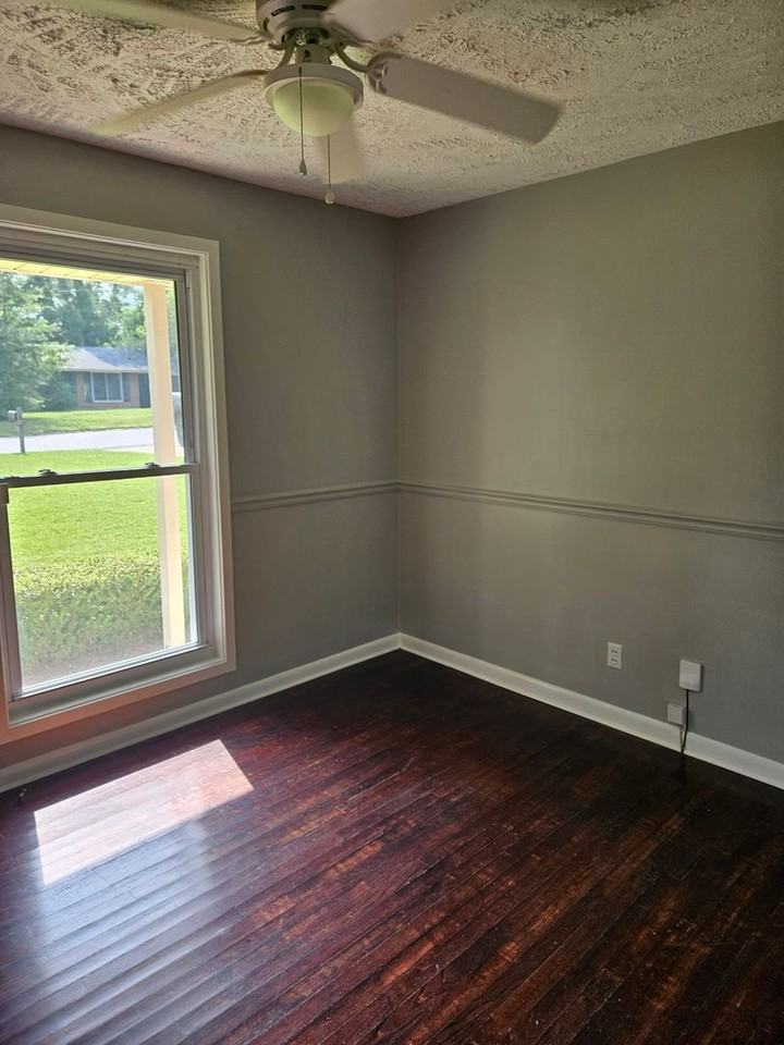 873 Baxley Way - Photo 6 of 11