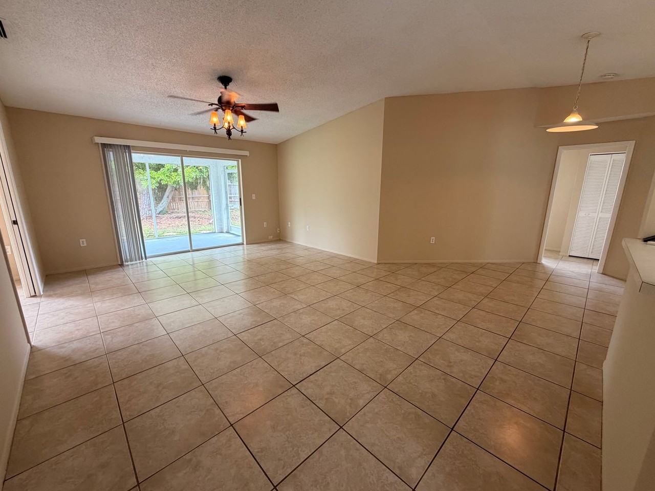 4025 Ponea Dr - Photo 2 of 12