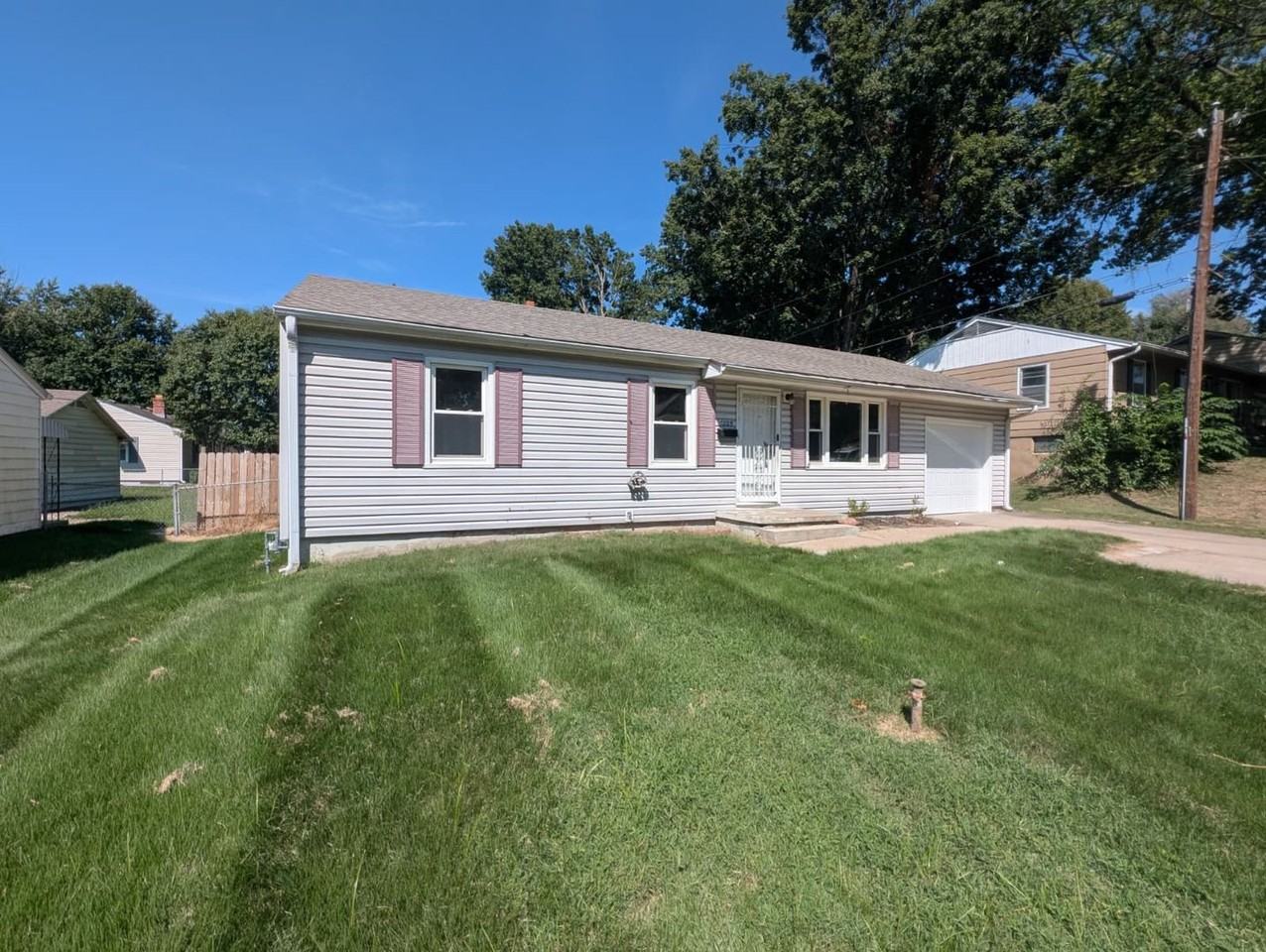 3209 Messanie St - Photo 2 of 15
