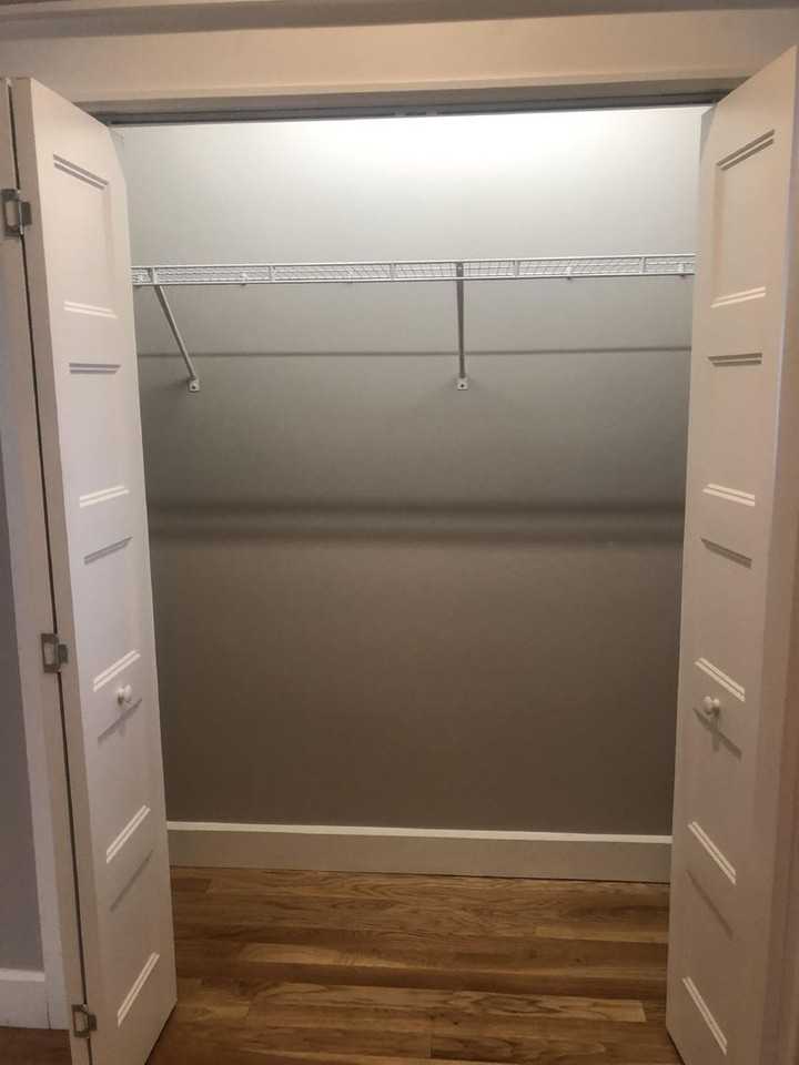 512 S Fess Ave - Photo 6 of 26
