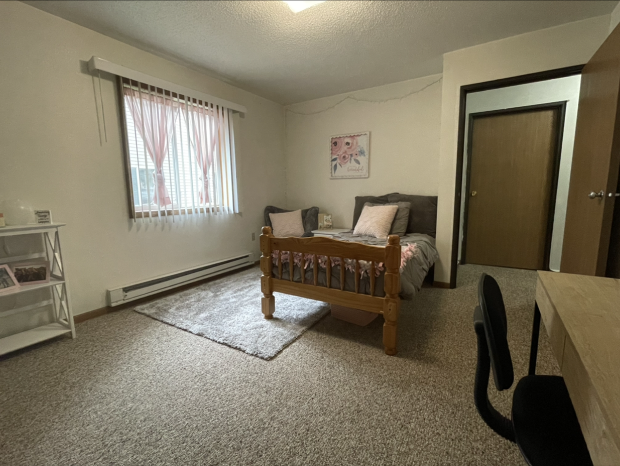 1117 Vine Street - Photo 5 of 14