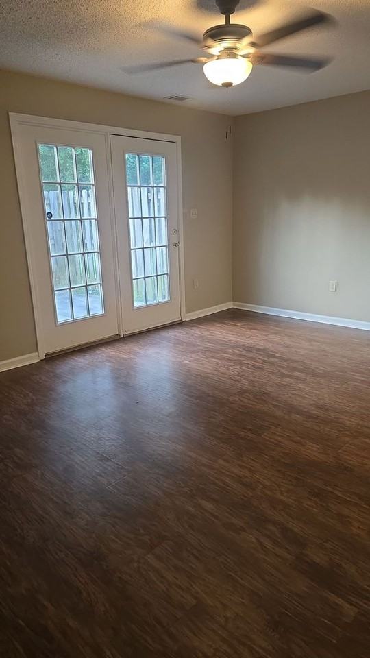 9806B Whitefield Ave - Photo 3 of 21
