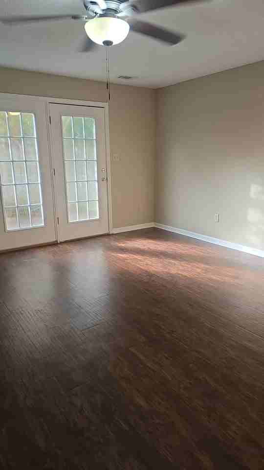 9812B Whitefield Ave - Photo 3 of 13