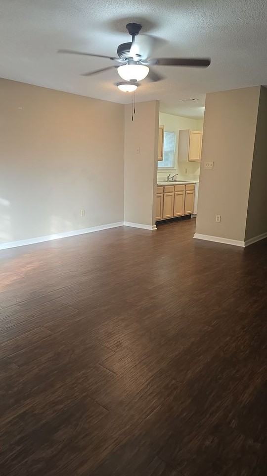 9812B Whitefield Ave - Photo 4 of 13