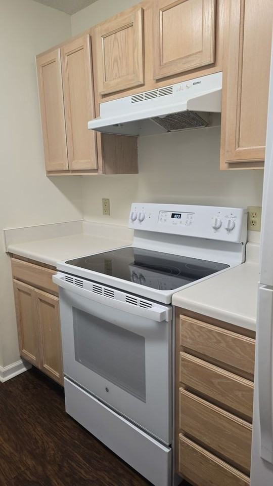 9812B Whitefield Ave - Photo 6 of 13