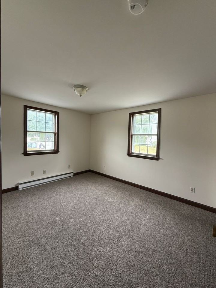35 Groton School Rd #5 - Photo 3 of 4