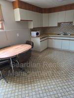 featured image of 39 Kingsway Dr W #2