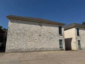 1920 S 8th St - Photo 1 of 1