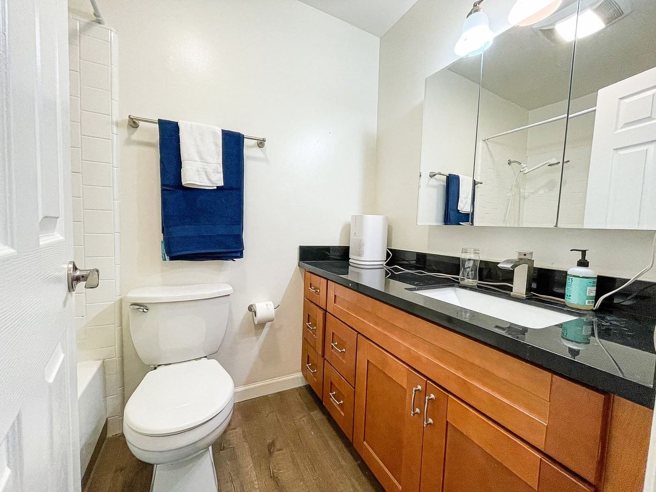 1614 Hudson St #217 - Photo 7 of 13