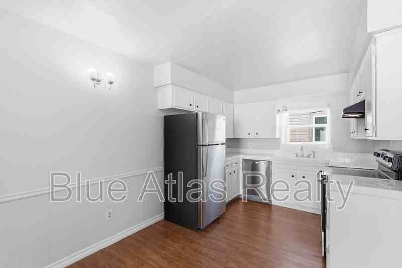 225 Bryan St #7 - Photo 2 of 18