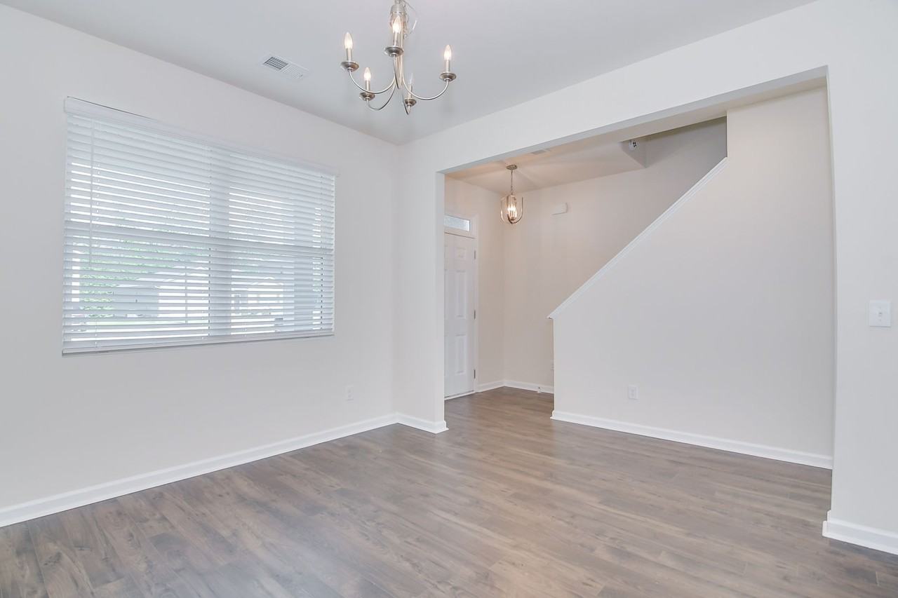 1115 Sims Dr - Photo 7 of 48