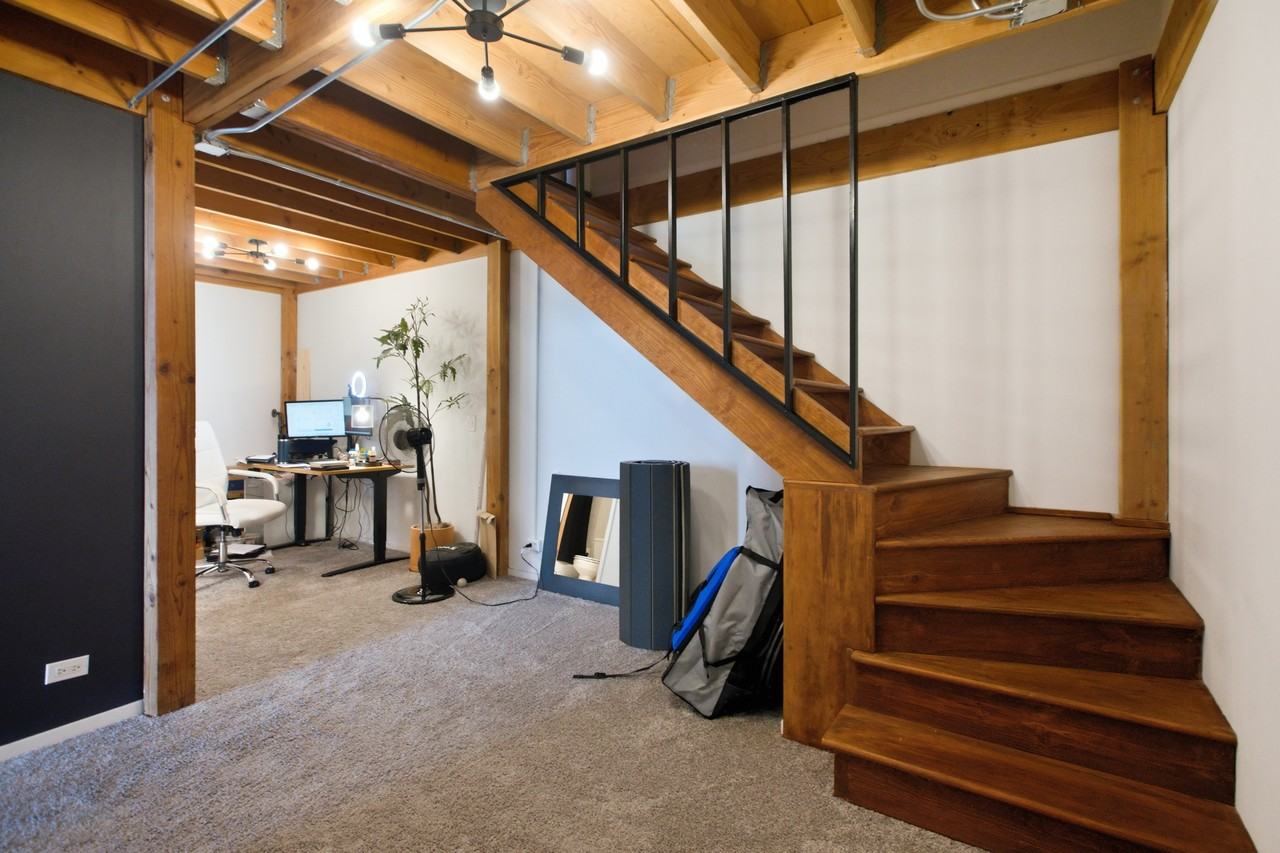 1935 N Fairfield Ave #407 - Photo 7 of 12