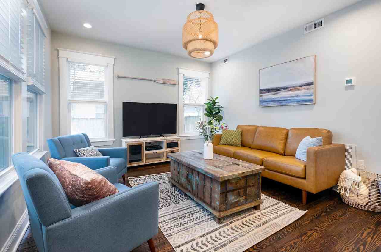 150 Lenox Ave - Photo 5 of 27