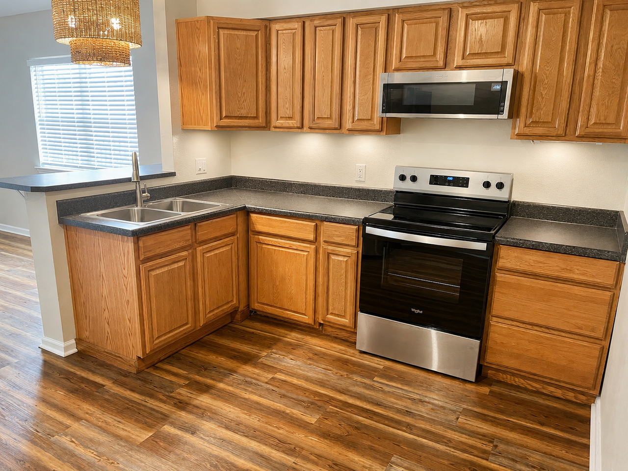 443 Bills Ave - Photo 4 of 10