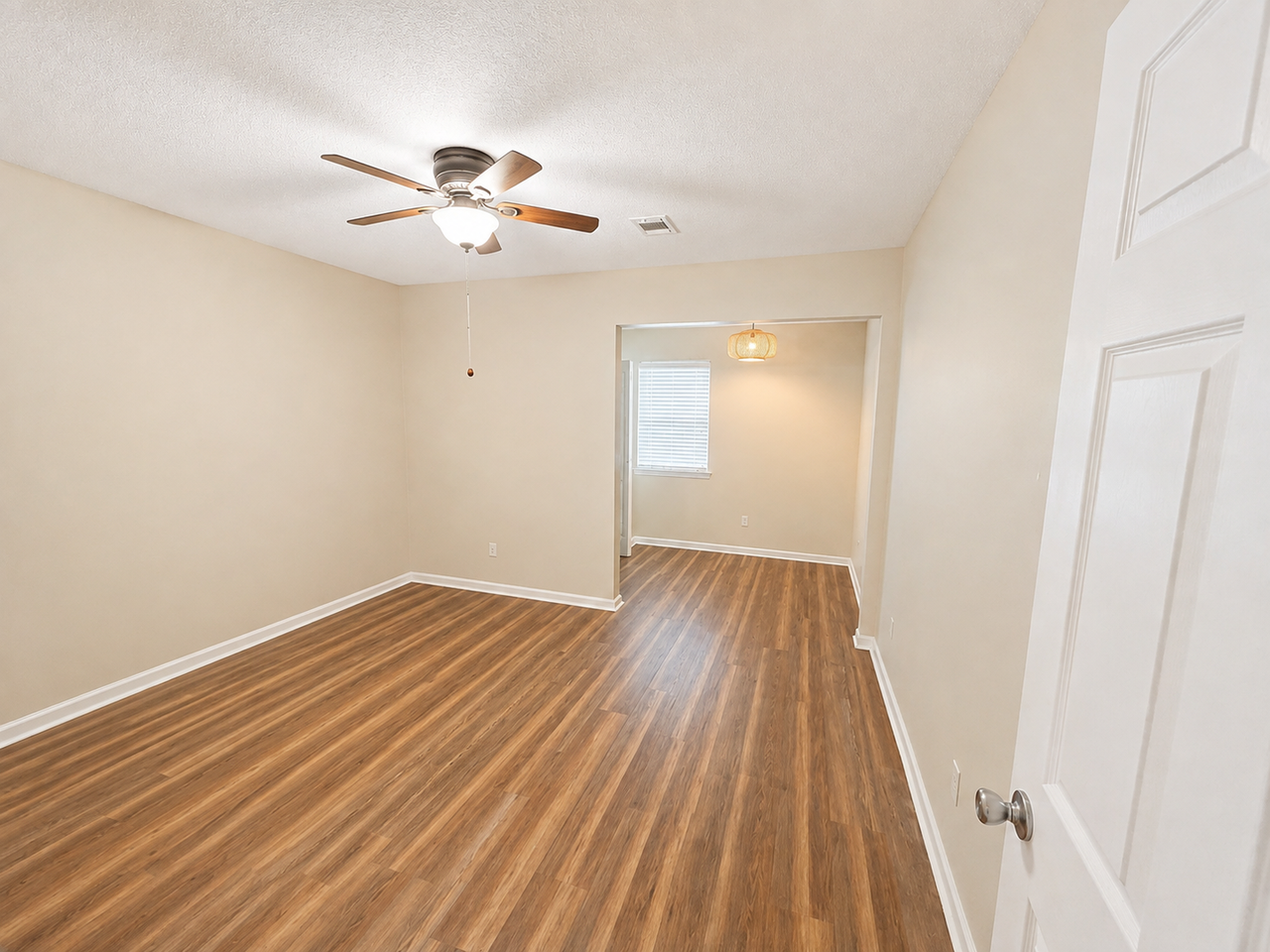 443 Bills Ave - Photo 7 of 10