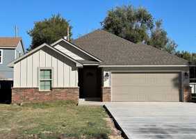 featured image of 715 Se 18th St