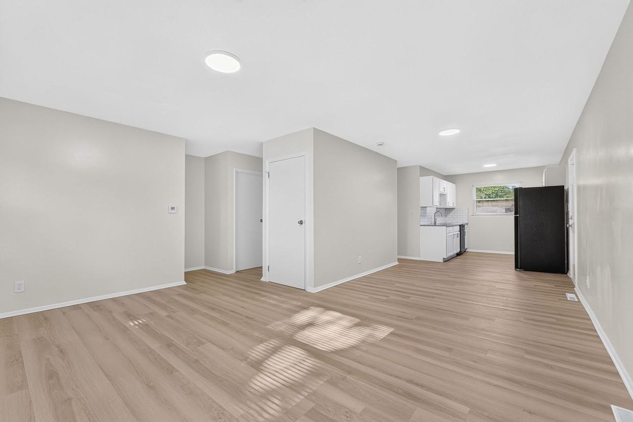 1811 Stetson Rd - Photo 6 of 24