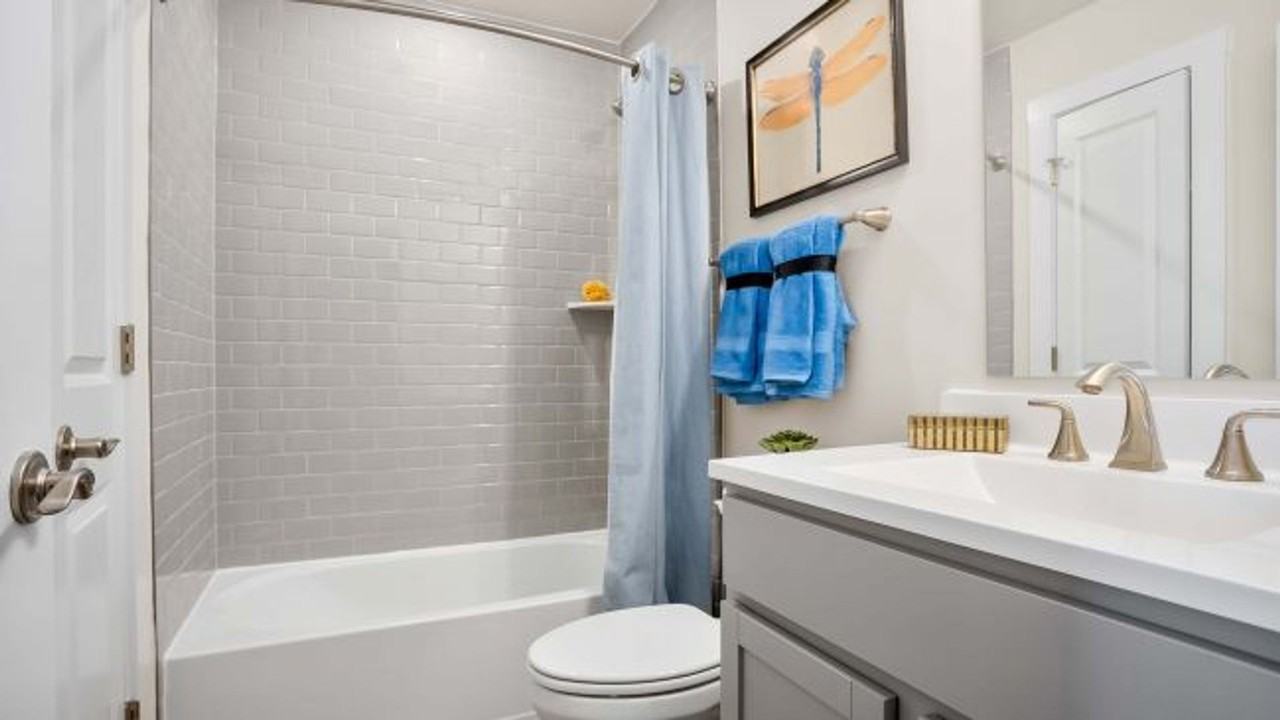329 329 Nottingham Row - Photo 7 of 11