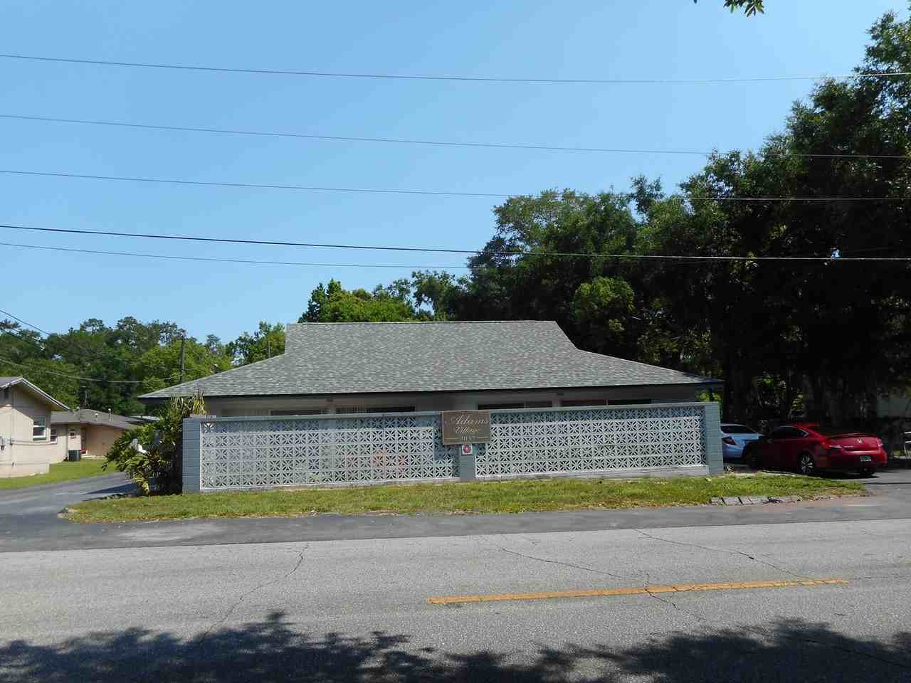 2037 Ne 2nd St - Photo 2 of 11