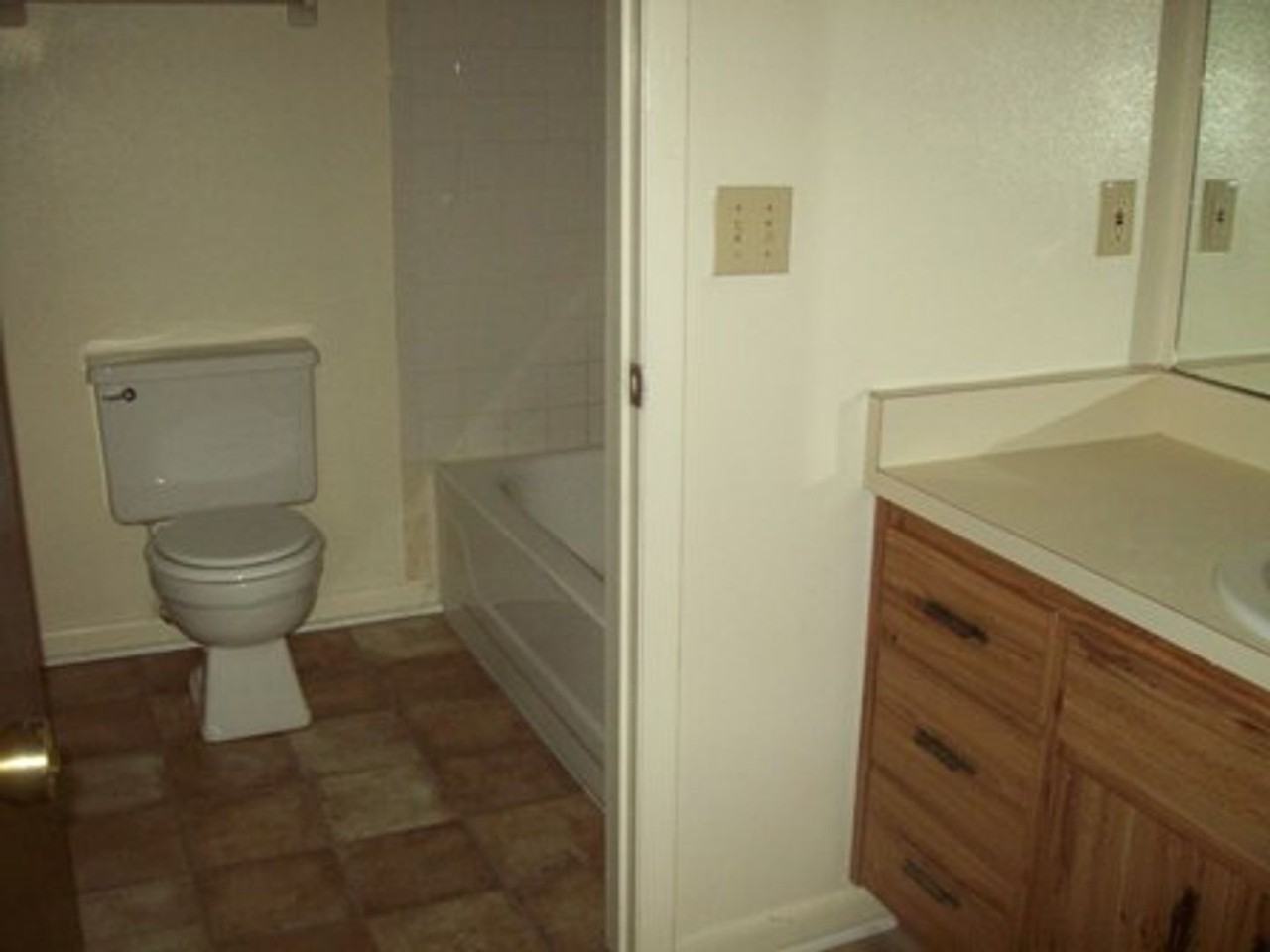 2909 Se 7th Ave - Photo 6 of 7