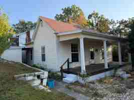 featured image of 316 W 1st St