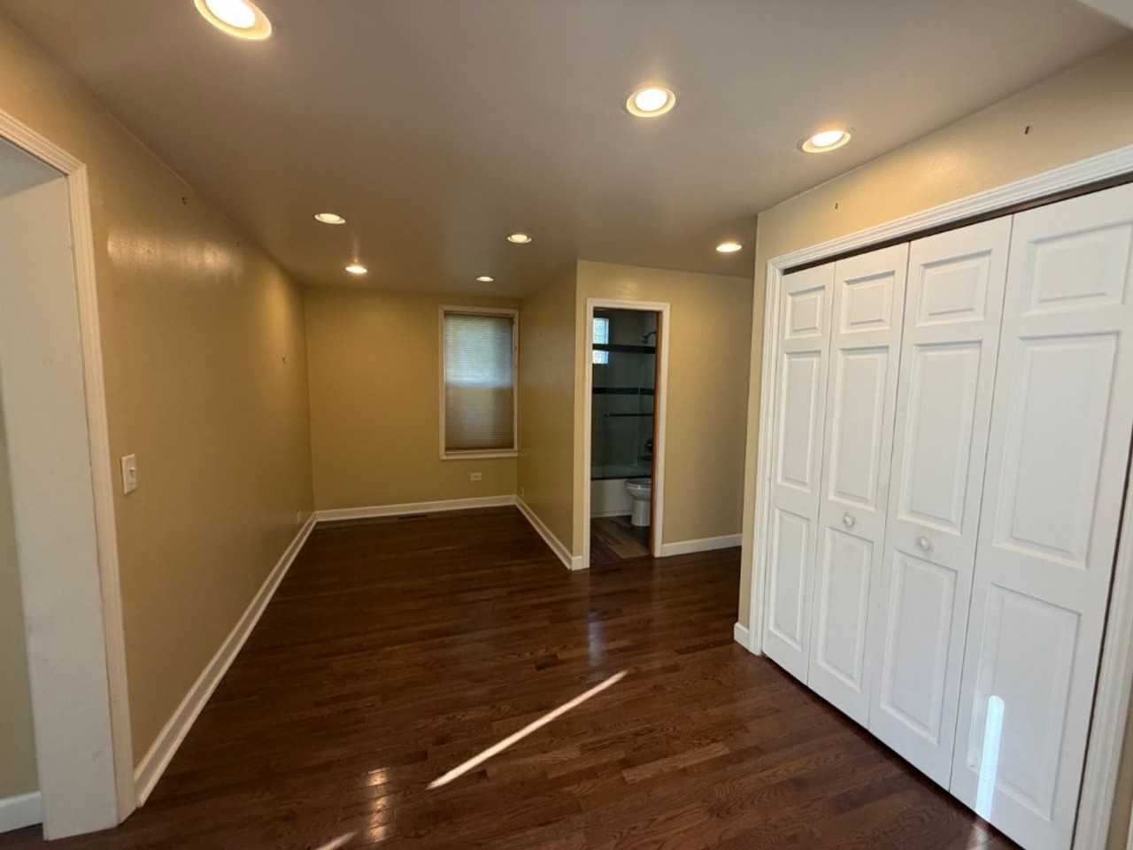 2535 Ne Monroe St - Photo 2 of 19