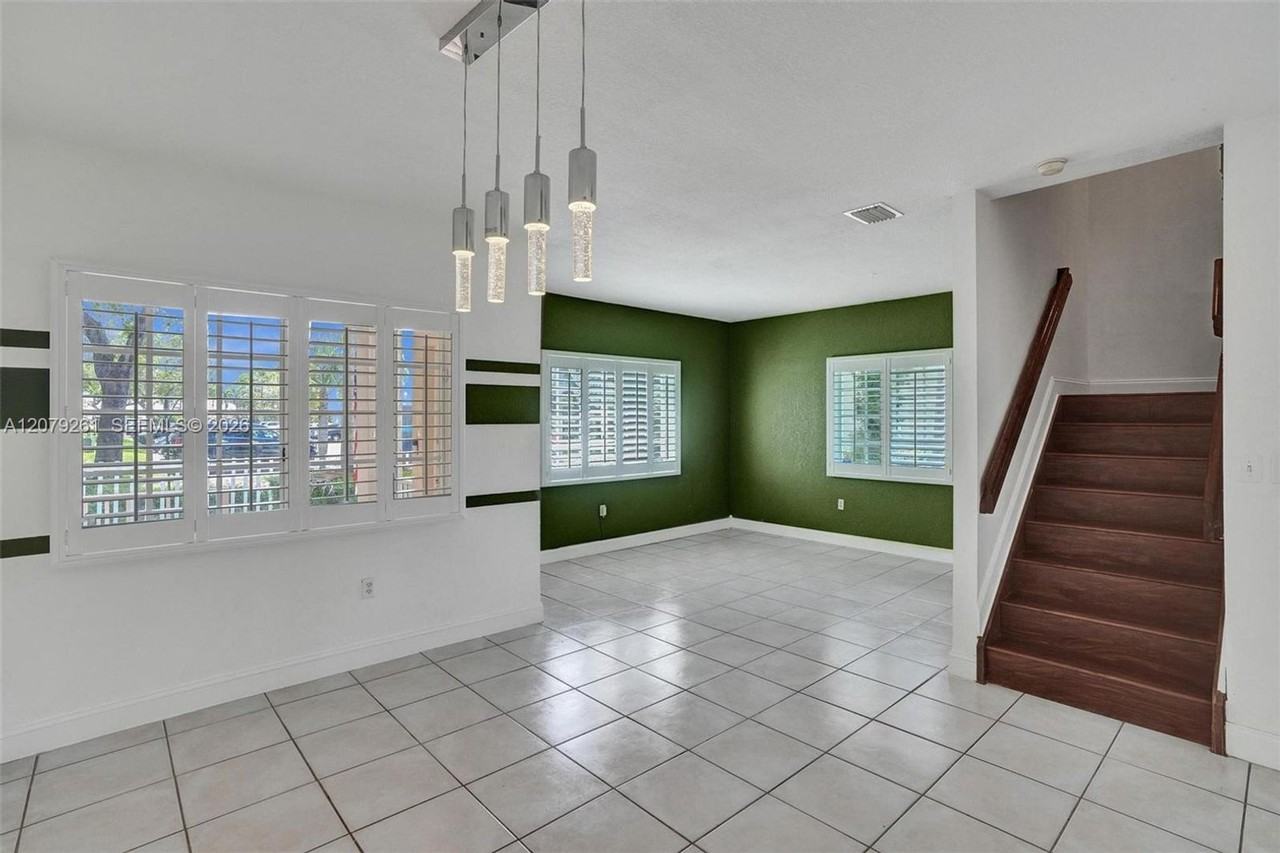 12232 Sw 148th Ter - Photo 5 of 24
