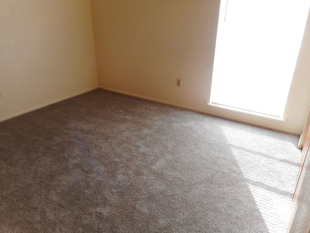 5460 Se 29th Pl - Photo 2 of 7