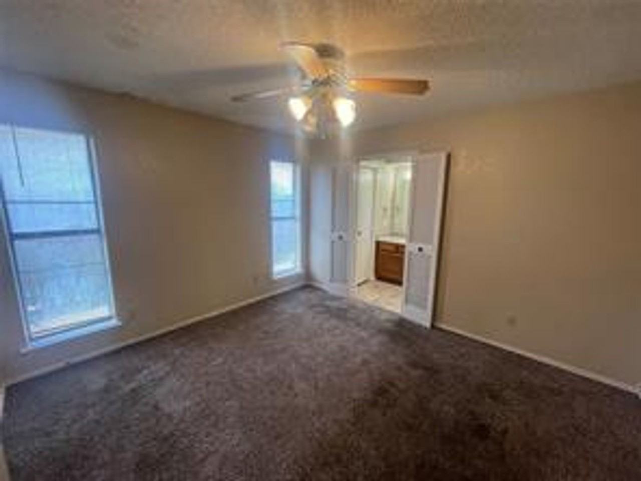 2709 2709 Standford Street #A - Photo 2 of 6