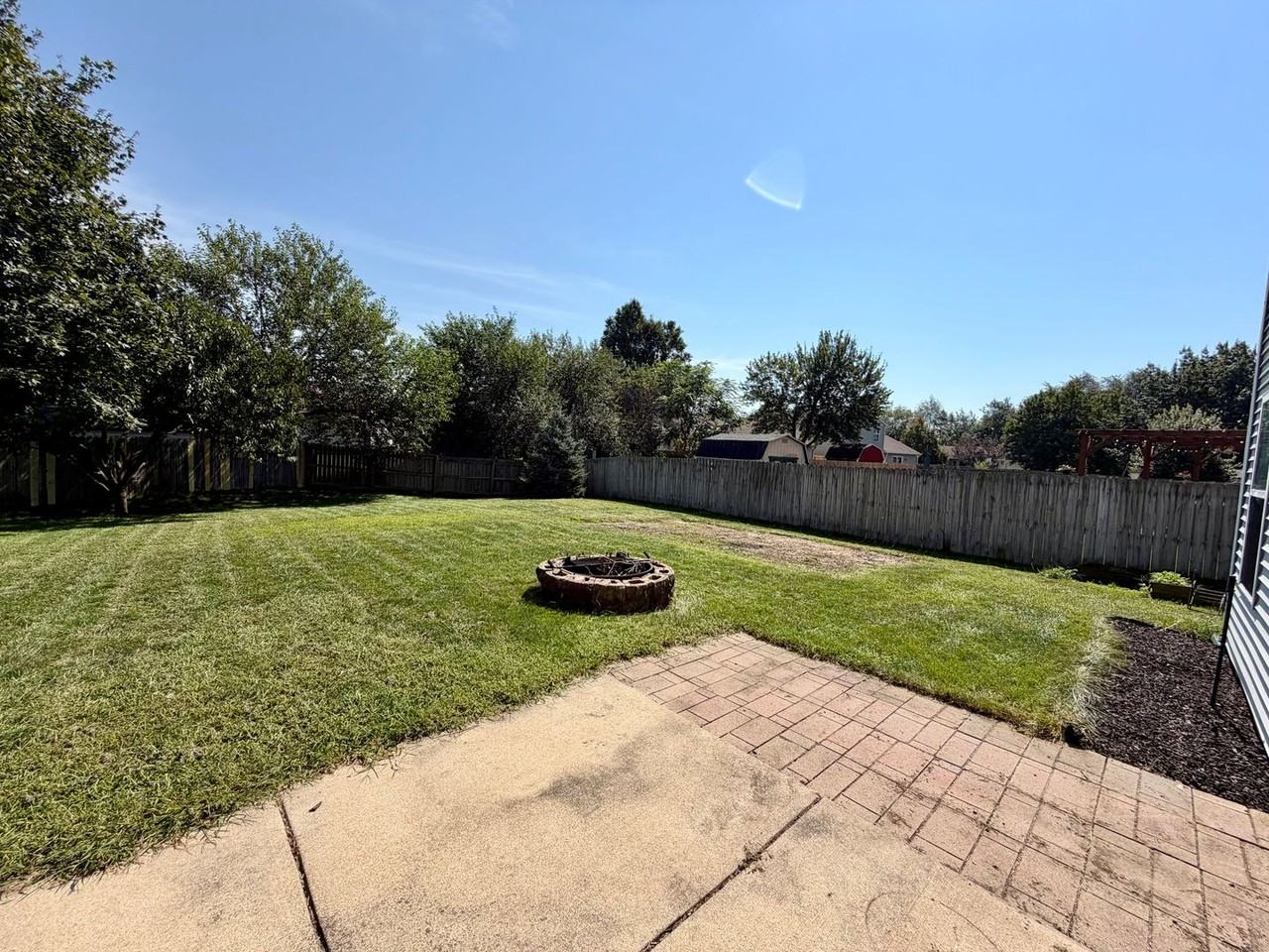 3619 Starks Dr - Photo 4 of 31