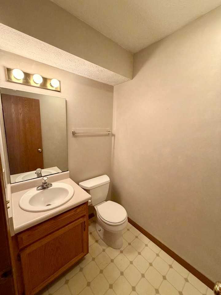 3619 Starks Dr - Photo 6 of 31