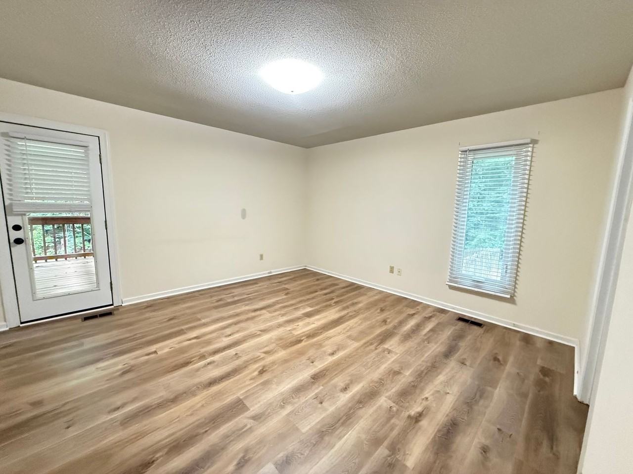 208 Sonata Dr - Photo 7 of 20