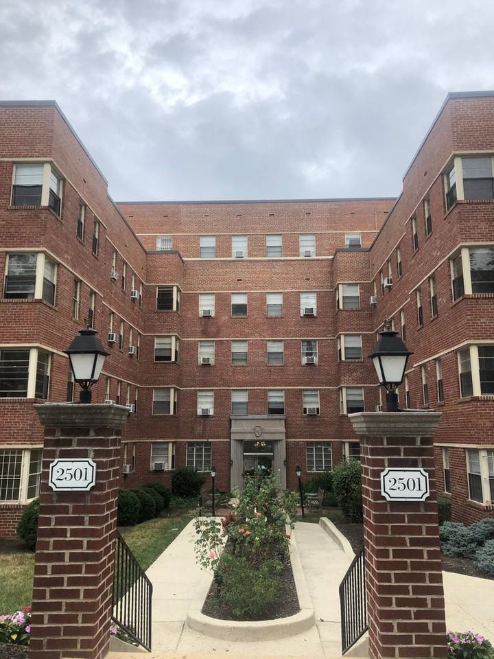 Q Street Apartments - Photo 2 of 7